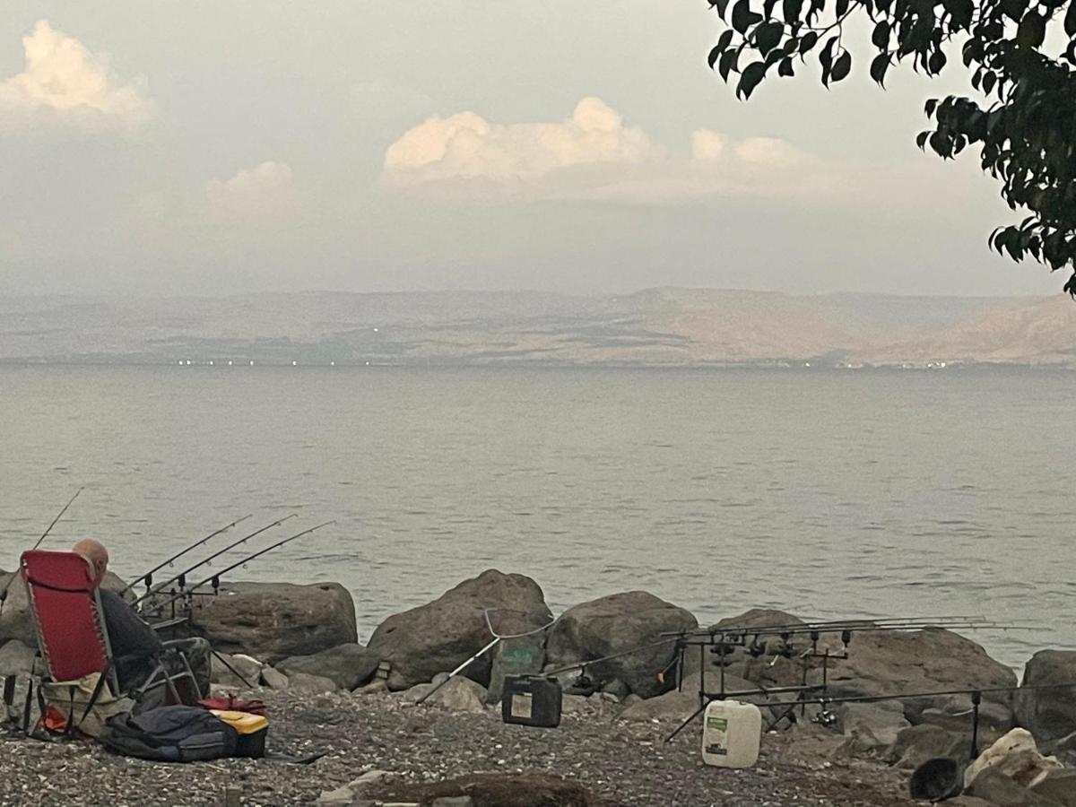 תכלת על הכינרת Light Blue On The Kinneret Lake Тверия Экстерьер фото